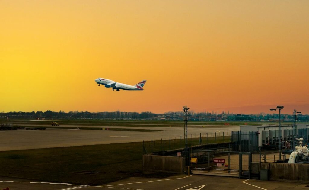 Transfers from London City Airport to Heathrow: What You Need to Know 2 transfers from london city airport to heathrow