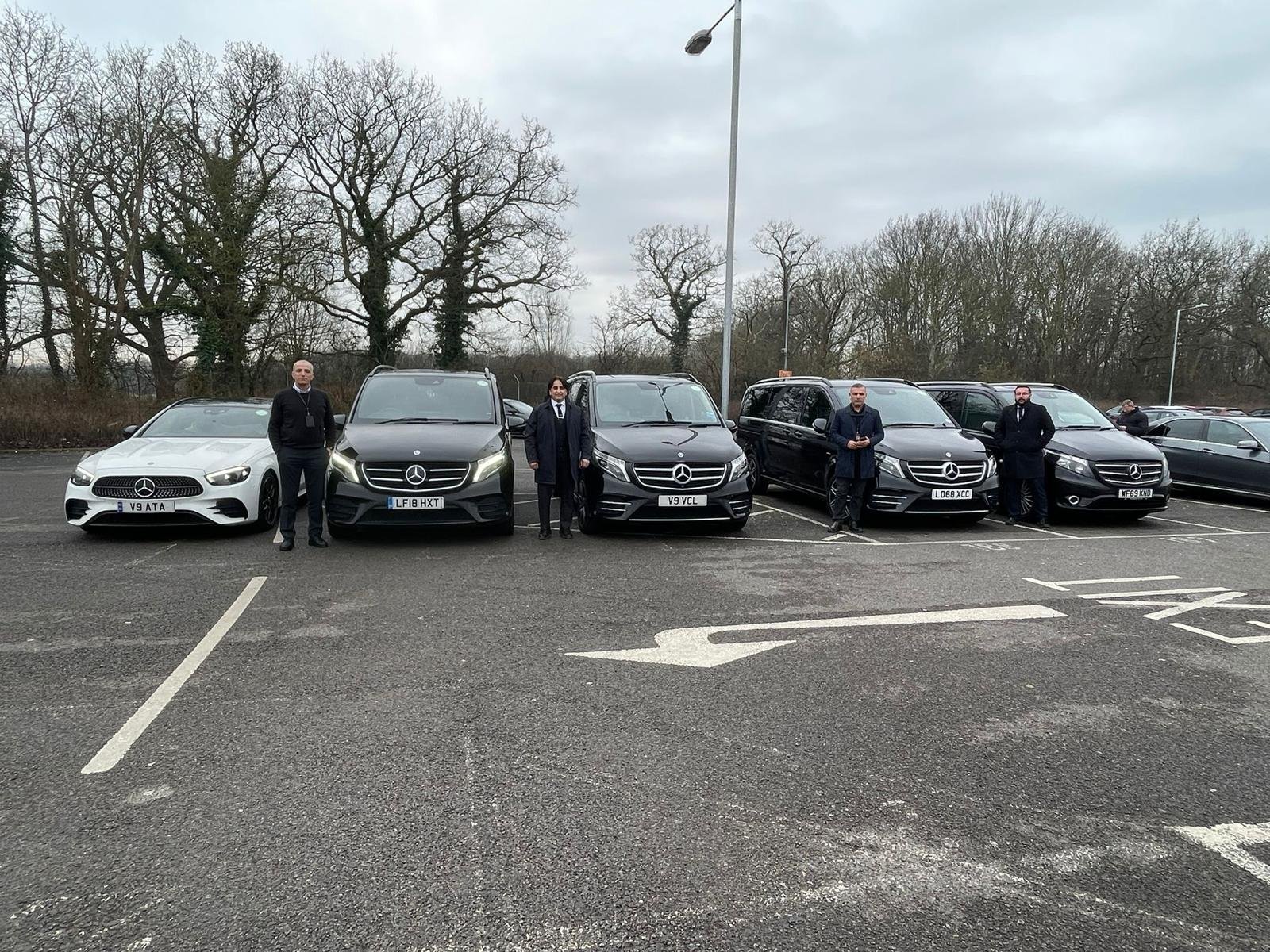 Oxford Group Airport Transfers 1 Group private transfer, minibus chauffeur service and London airport transfer