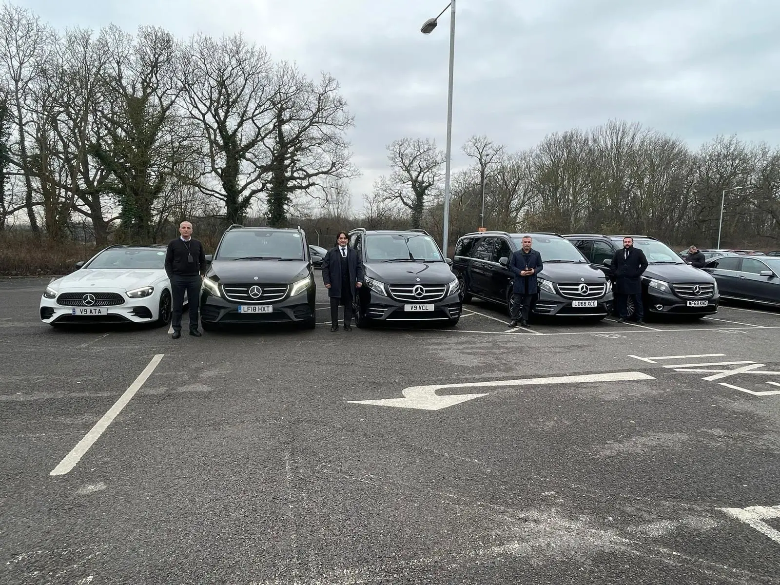 Group private transfer, minibus chauffeur service and London airport transfer
