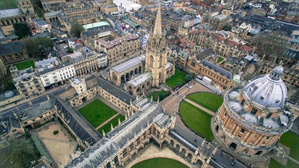 Oxford to Gatwick, Luton & Stansted Transfers