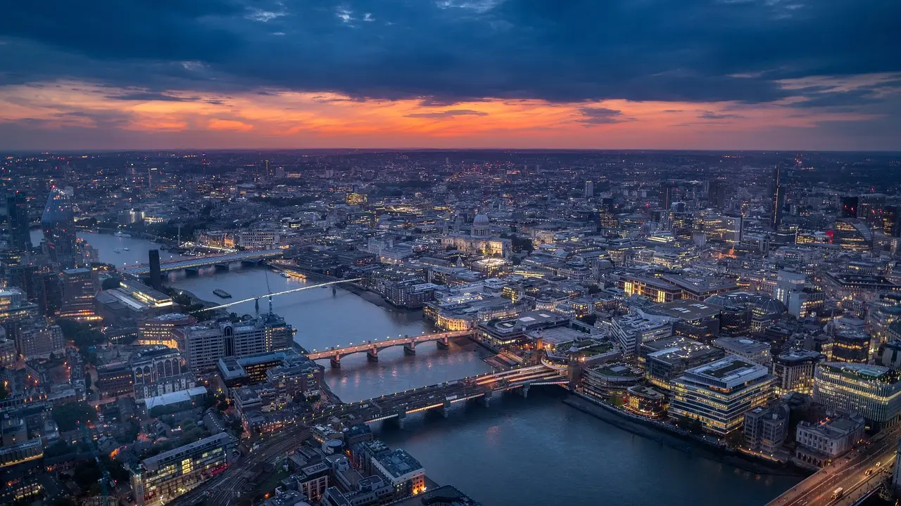 nearest airport to central London