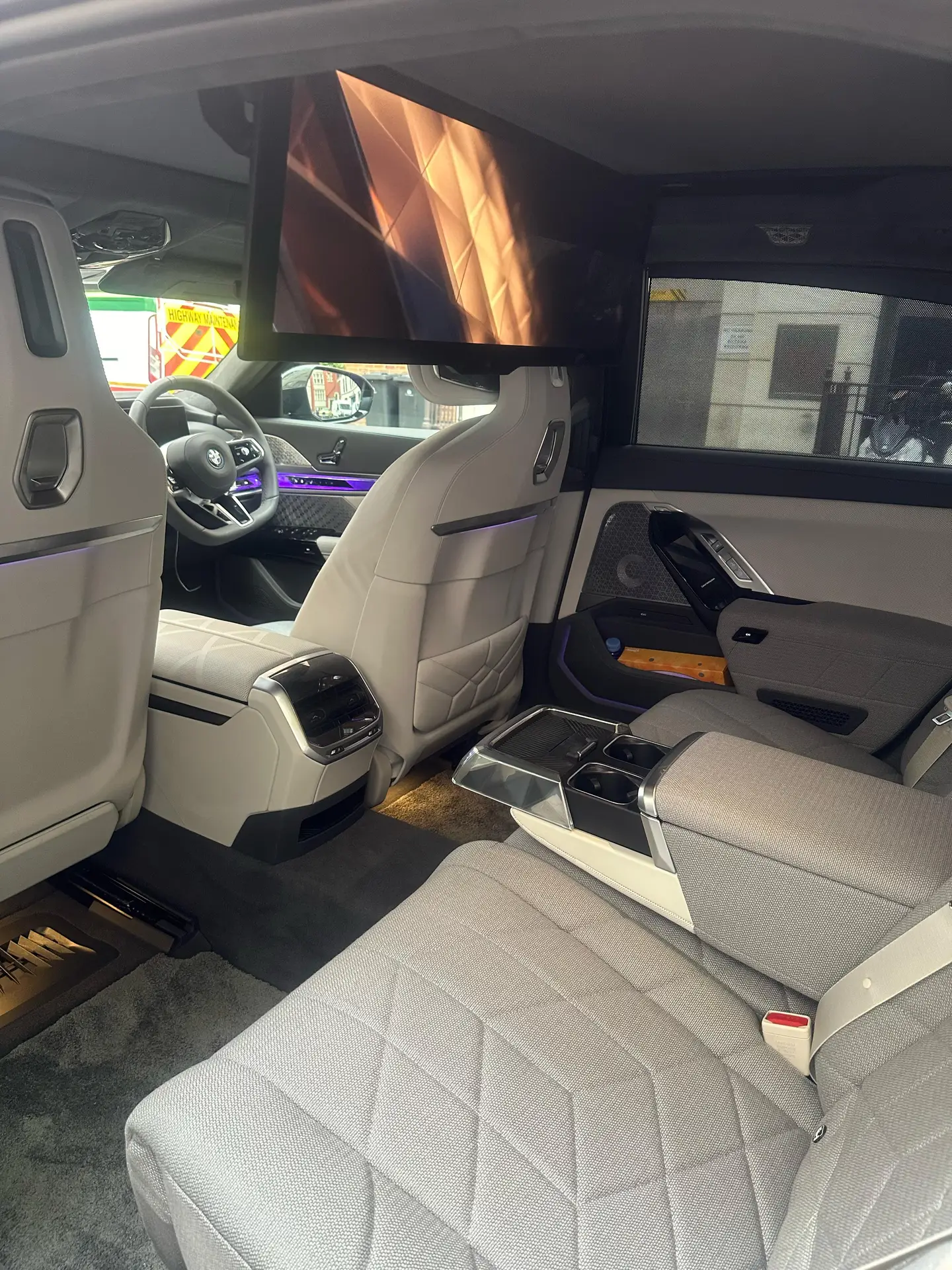 Pre-book airport taxi Oxford