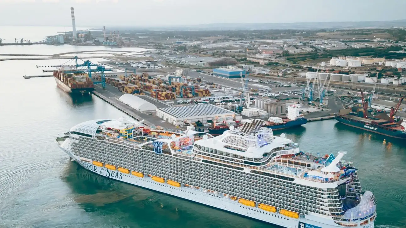 Cruise Port Transfers,UK cruise port transfers,private cruise port transfers,Southampton cruise transfers,Dover cruise transfers,Portsmouth cruise transfers,Tilbury cruise transfers,Harwich cruise transfers,cruise terminal chauffeur service