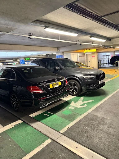 Heathrow to Cambridge Taxi Transfers 16 media thumbnail 0